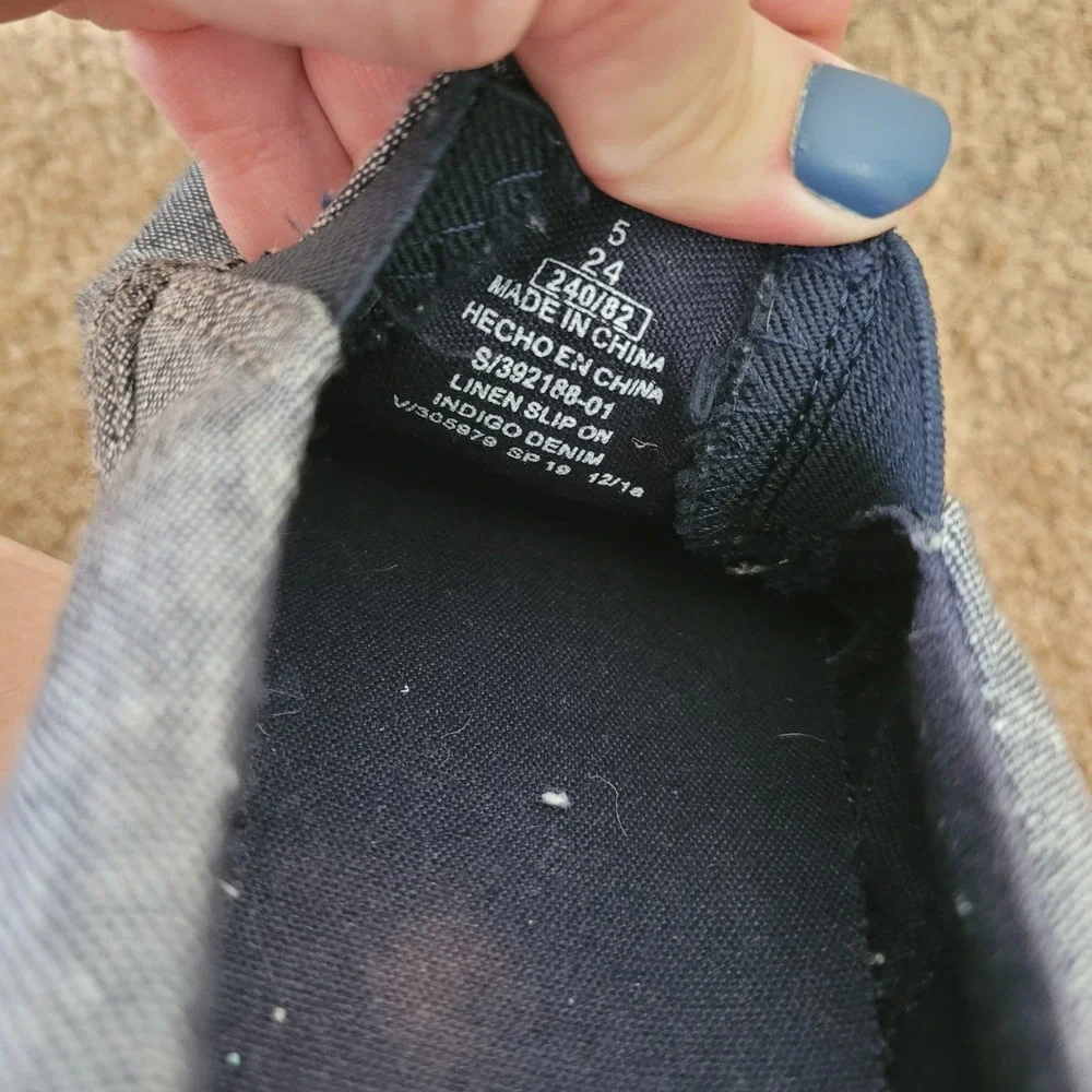 Old Navy Size 5 Linen Slip On Sneakers Boys Indigo Denim‎ Faux Leather Heel